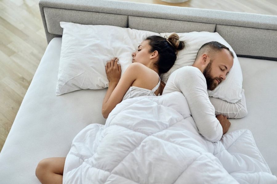 Ngủ ở tư thế phù hợp, thoải mái
