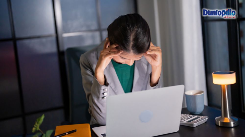 Thức khuya khiến bạn mệt mỏi, khó tập trung