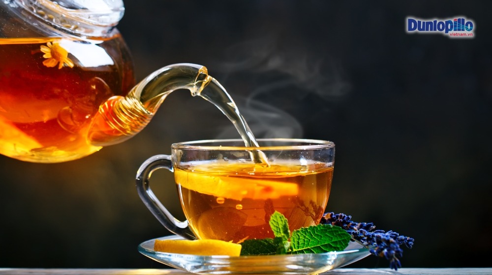 4 loại nước nên tránh uống khi vừa thức dậy vào buổi sáng 4 Buổi sáng khi thức dậy không nên uống trà liền