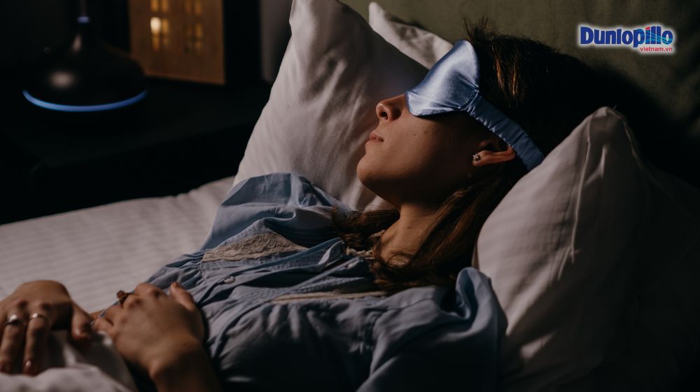 Cách cải thiện tư thế ngủ đúng 6 Áp dụng cách cải thiện tư thế ngủ đúng sẽ giúp bạn ngủ ngon hơn