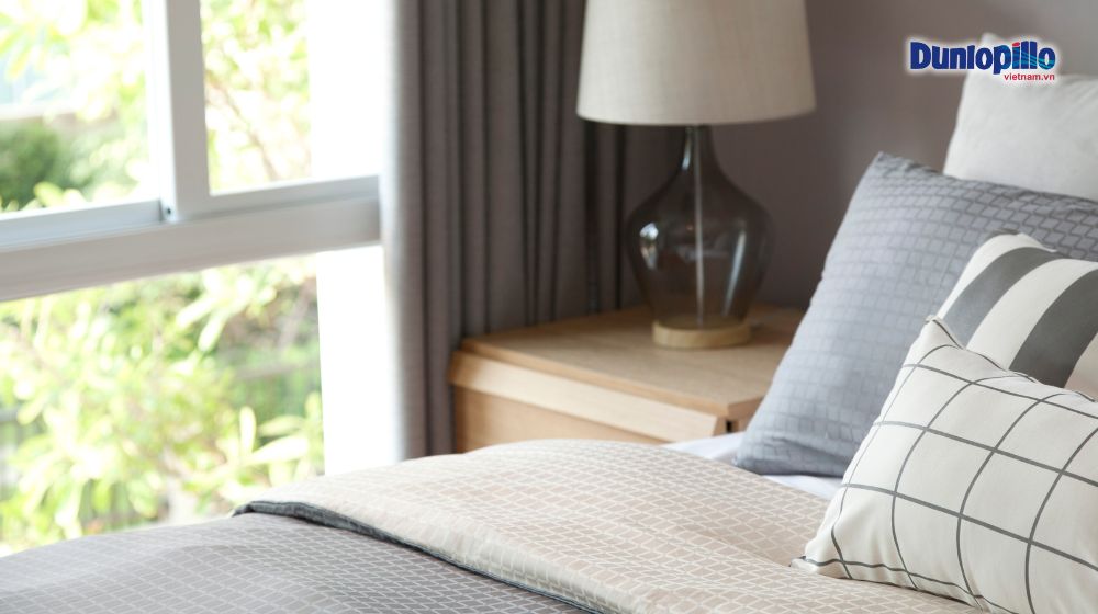 Cách thiết kế phòng ngủ để tối ưu hóa giấc ngủ 2 Ánh sáng có ảnh hưởng nhất định tới giấc ngủ