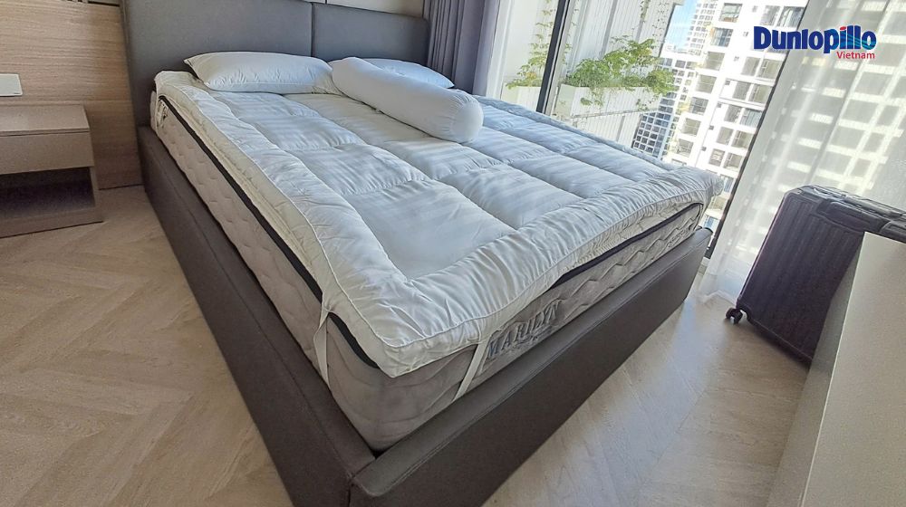 Dùng topper tăng độ êm, bảo vệ nệm
