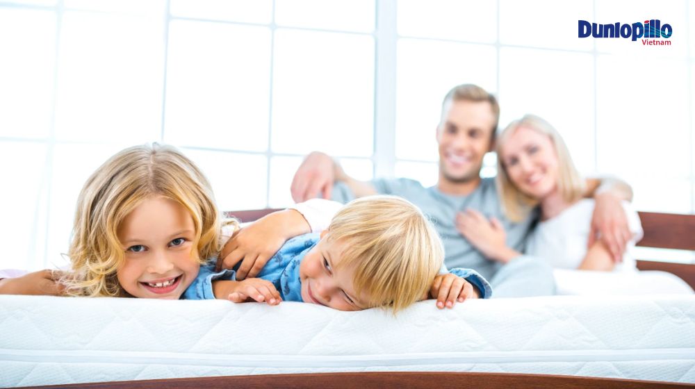 Nệm lò xo là lựa chọn phù hợp cho cả gia đình