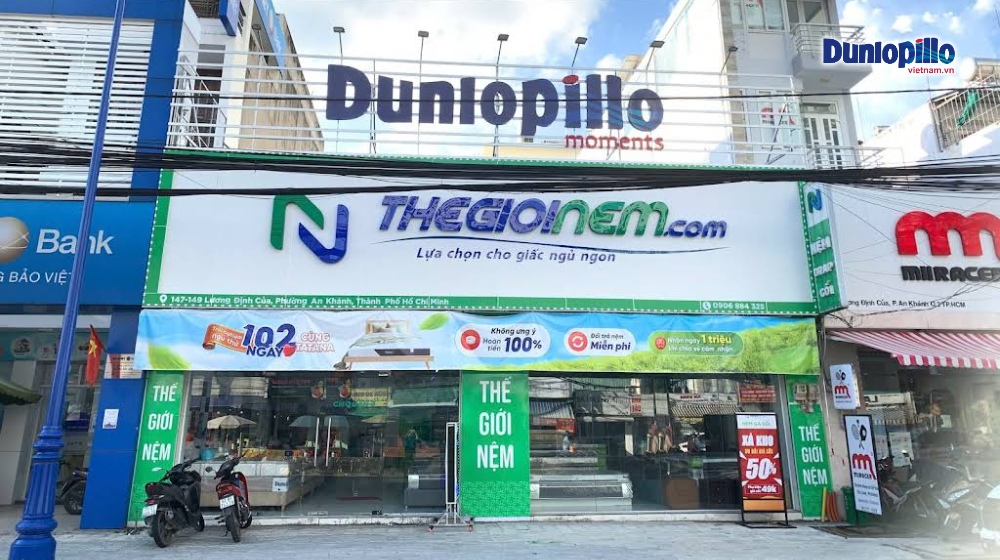 Đi mua nệm trực tiếp tại cửa hàng để trải nghiệm